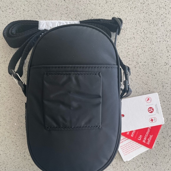 ❌SOLD❌Lululemon Future Legacy Crossbody Bag - Picture 7 of 7